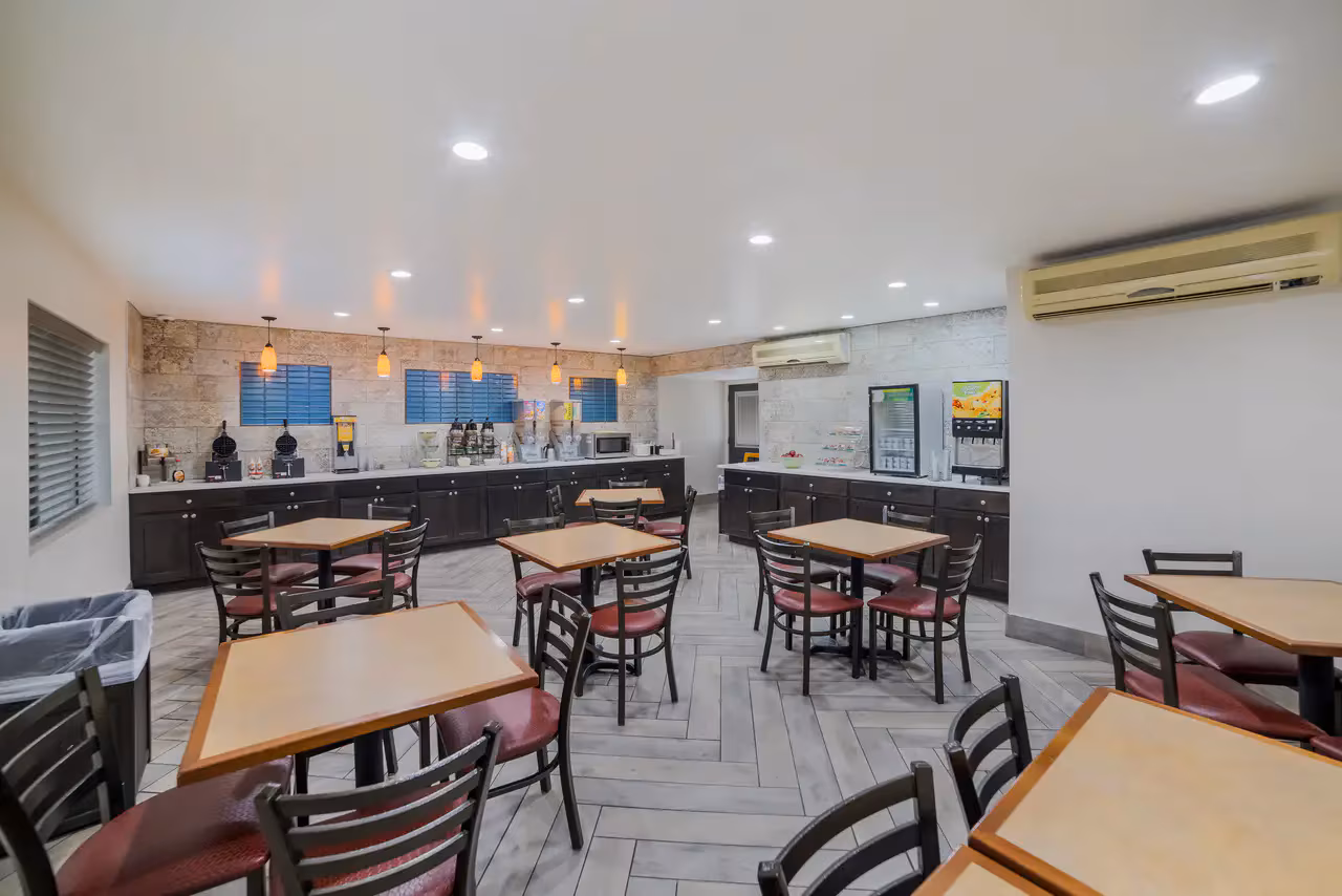 Quality Inn & Suites photo 4