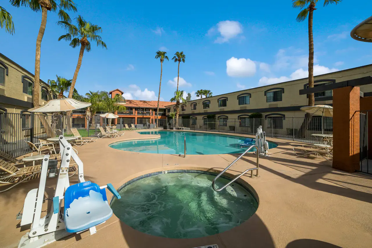 Quality Inn & Suites photo 5